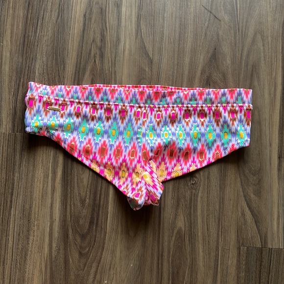 Bikini Bottom - Picture 2 of 3